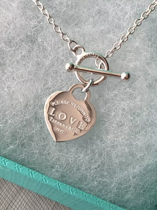 Meet the Posher Other - Meet your Posher, Ashley